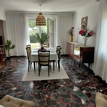 Holiday home Retro Proche Et Centre *